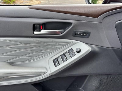 2019 Toyota Avalon Hybrid Limited