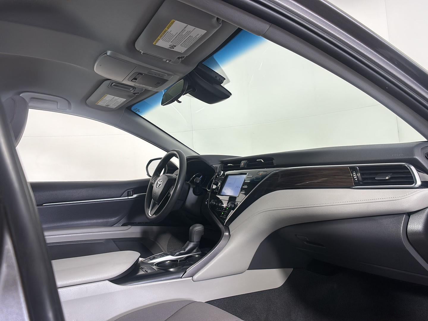 2018 Toyota Camry Hybrid LE