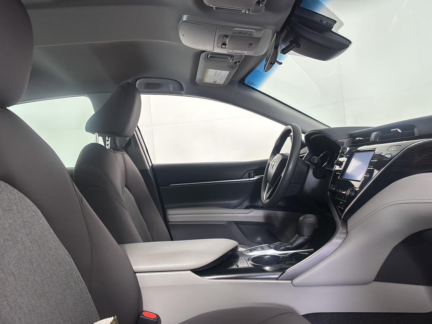 2018 Toyota Camry Hybrid LE