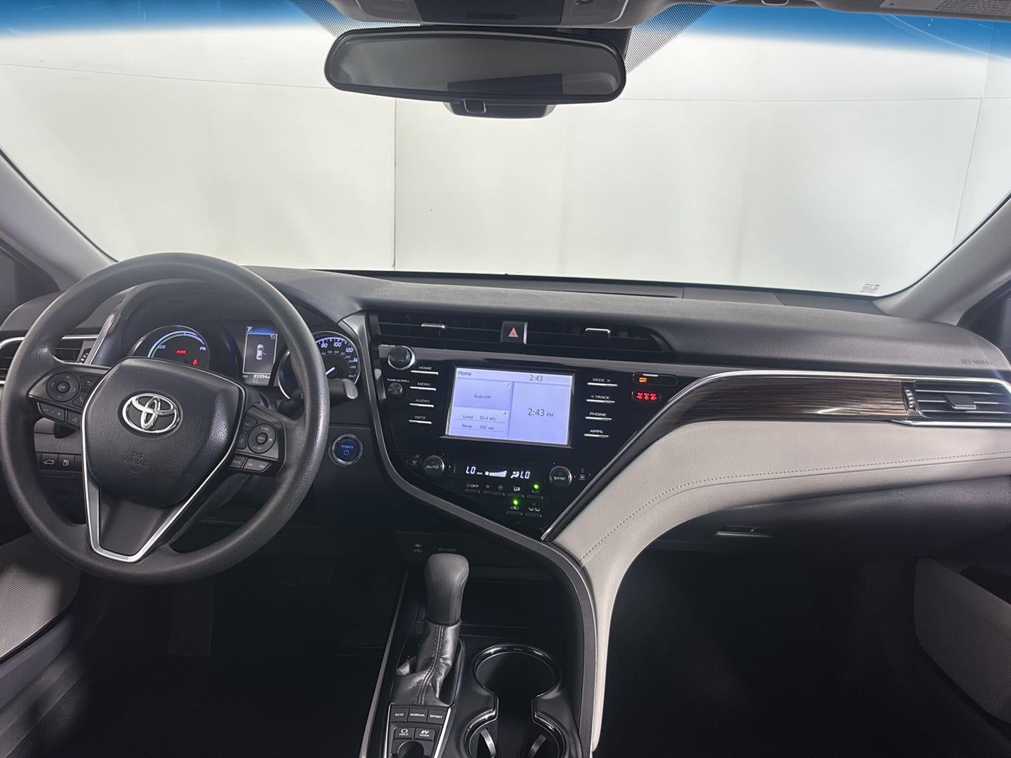 2018 Toyota Camry Hybrid LE