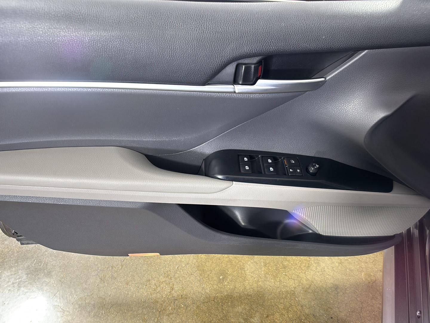 2018 Toyota Camry Hybrid LE