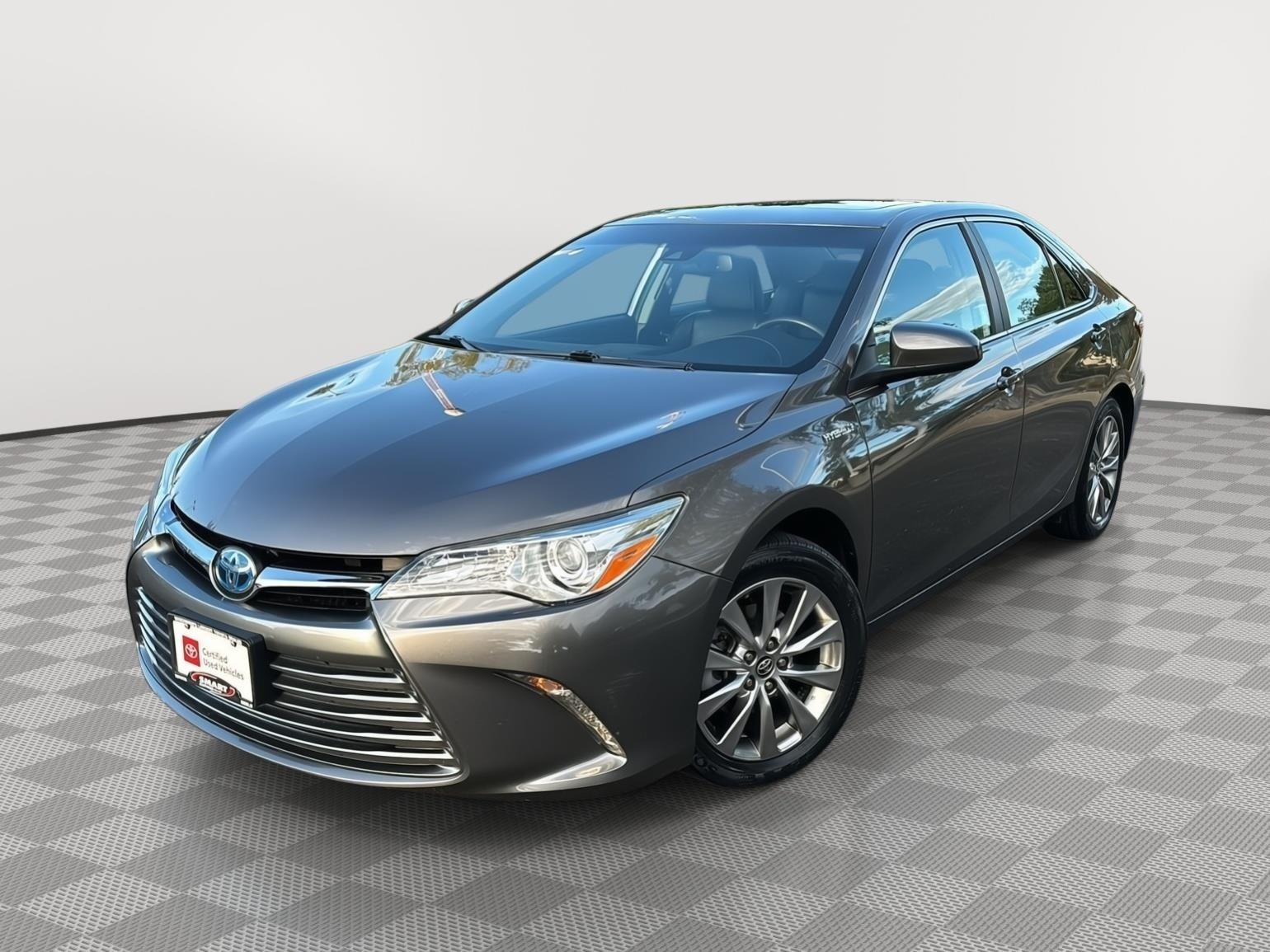 2017 Toyota Camry Hybrid XLE