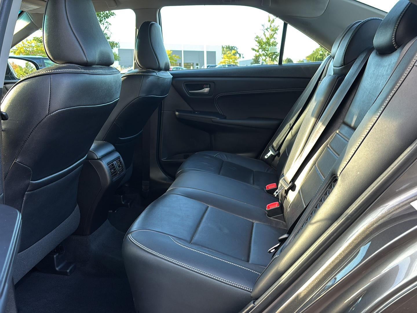 2017 Toyota Camry Hybrid XLE