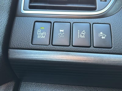 2017 Toyota Camry Hybrid XLE