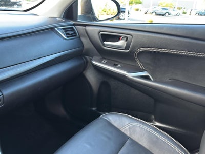 2017 Toyota Camry Hybrid XLE