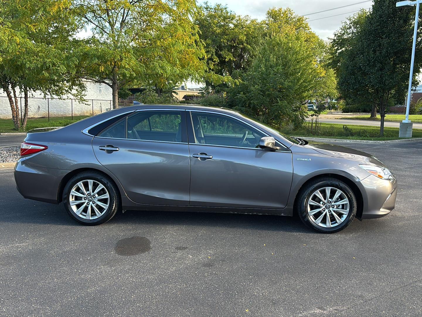2017 Toyota Camry Hybrid XLE