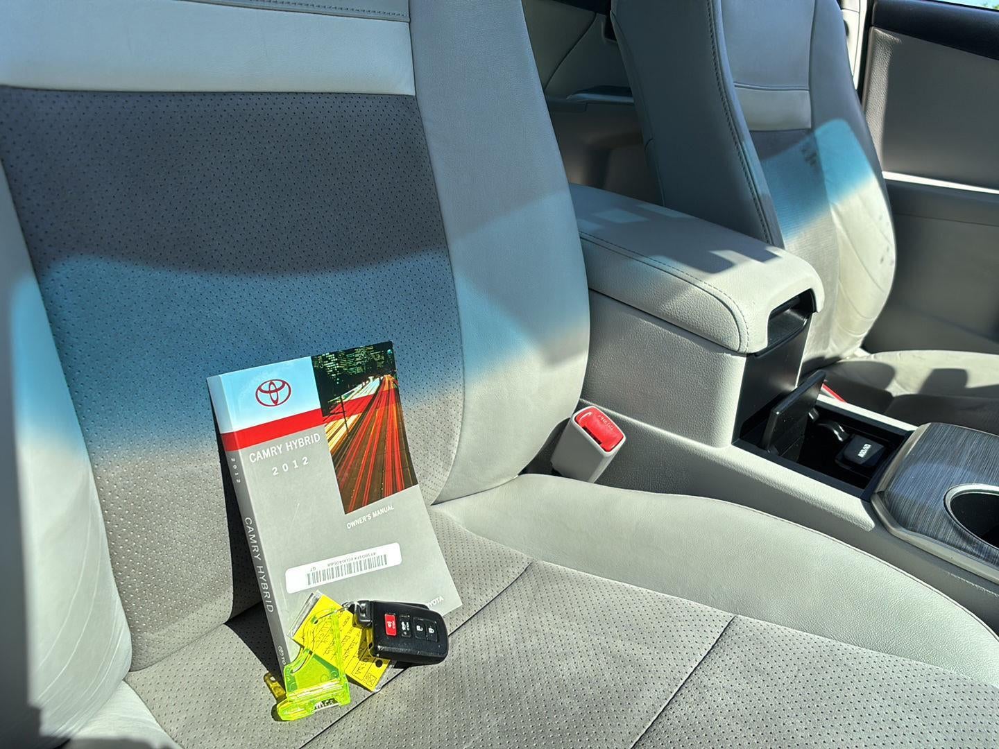 2012 Toyota Camry Hybrid XLE