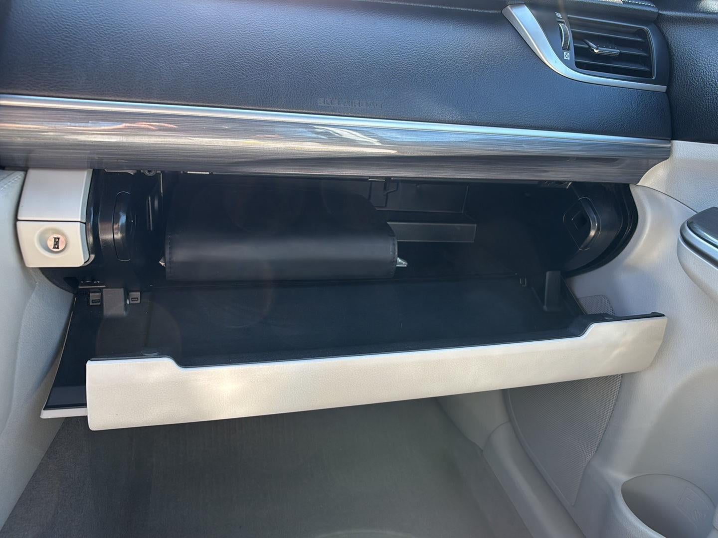 2012 Toyota Camry Hybrid XLE