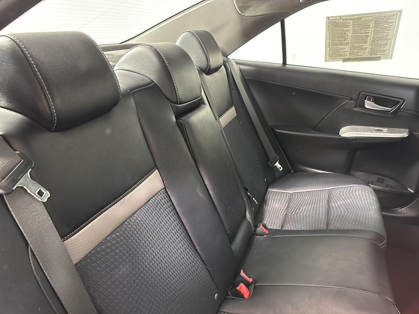 2014 Toyota Camry SE