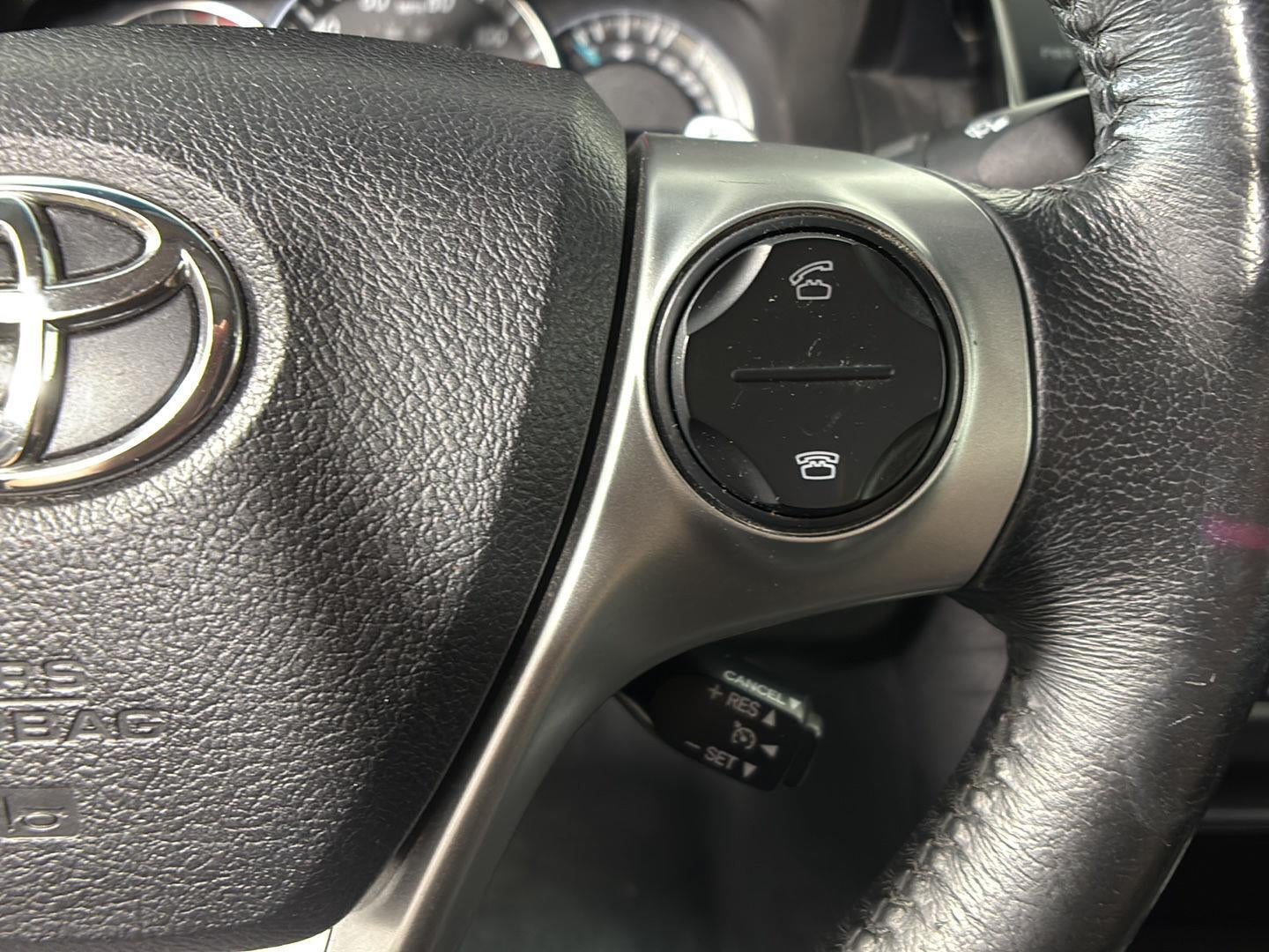 2014 Toyota Camry SE
