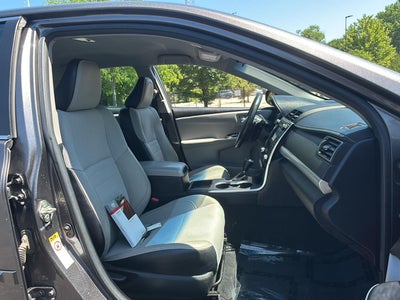 2017 Toyota Camry SE