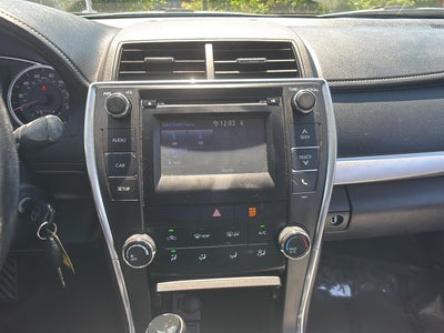2017 Toyota Camry SE