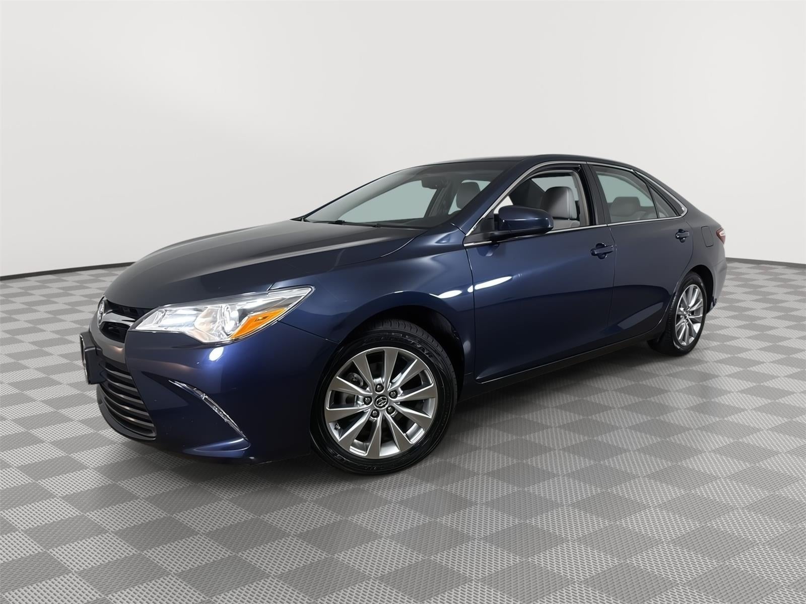 2016 Toyota Camry XLE