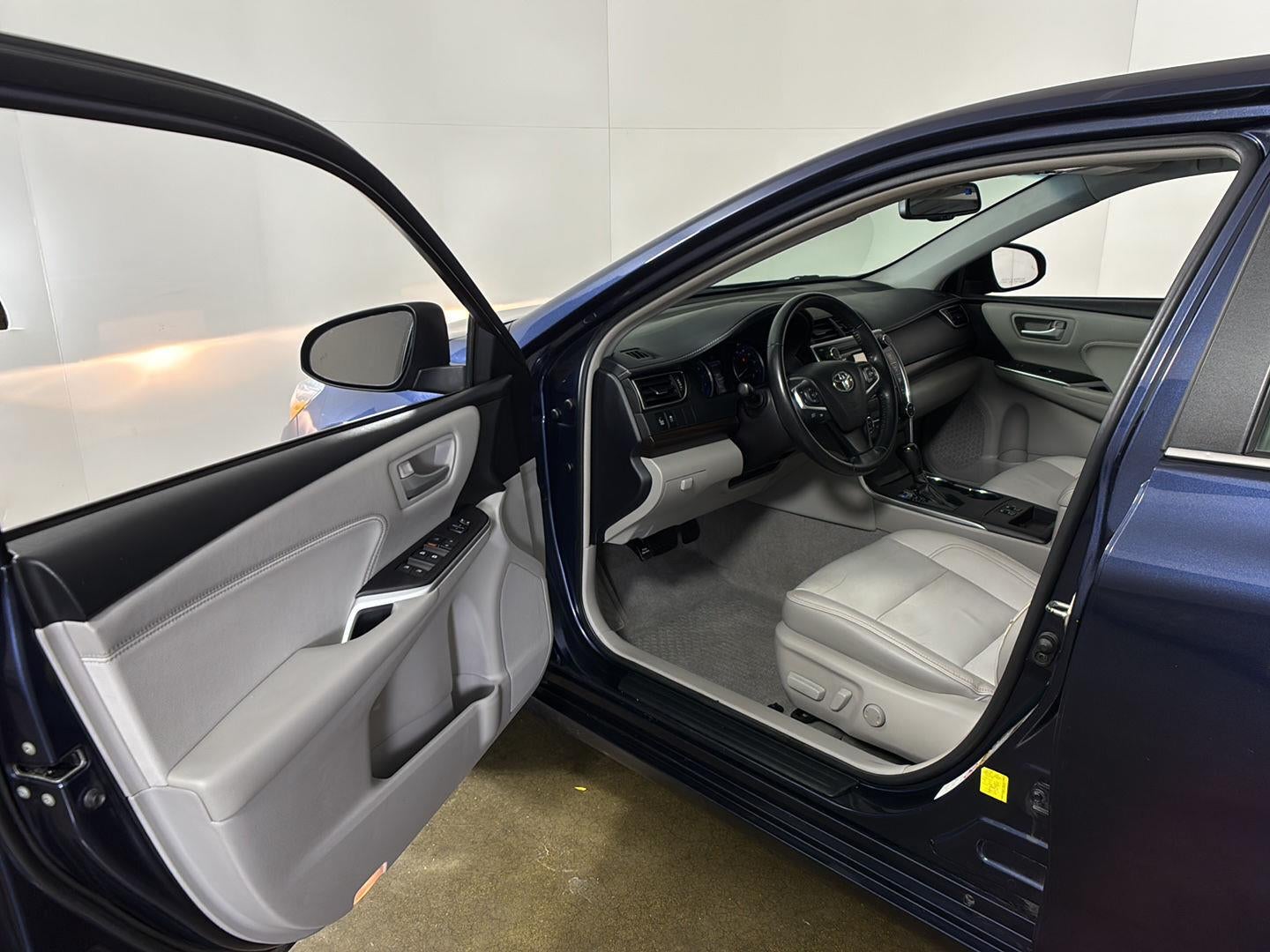 2016 Toyota Camry XLE