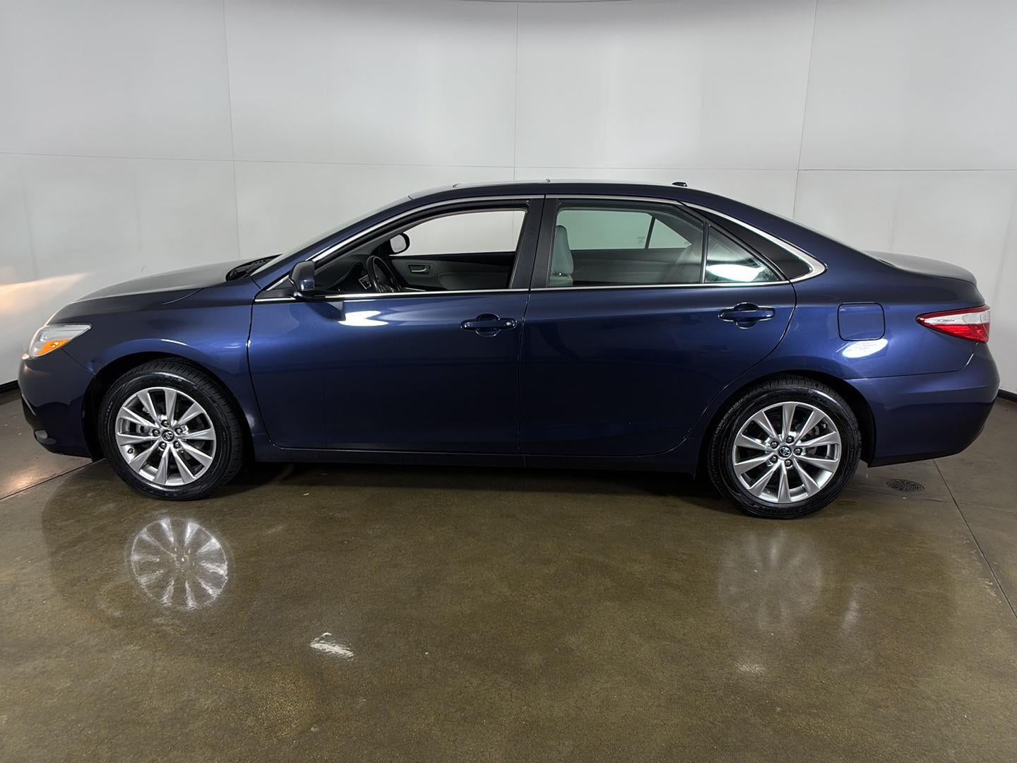 2016 Toyota Camry XLE