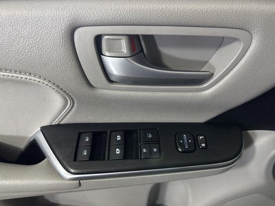 2016 Toyota Camry XLE