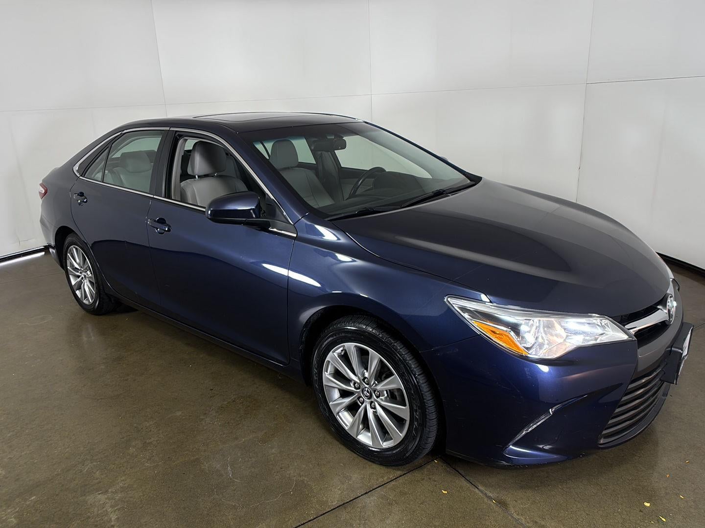 2016 Toyota Camry XLE