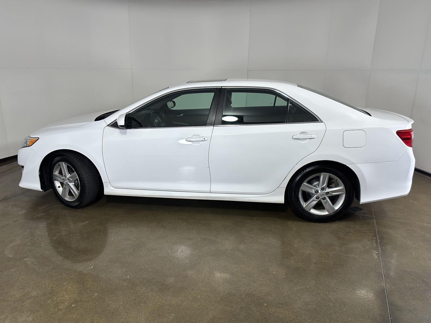 2014 Toyota CAMRY Base