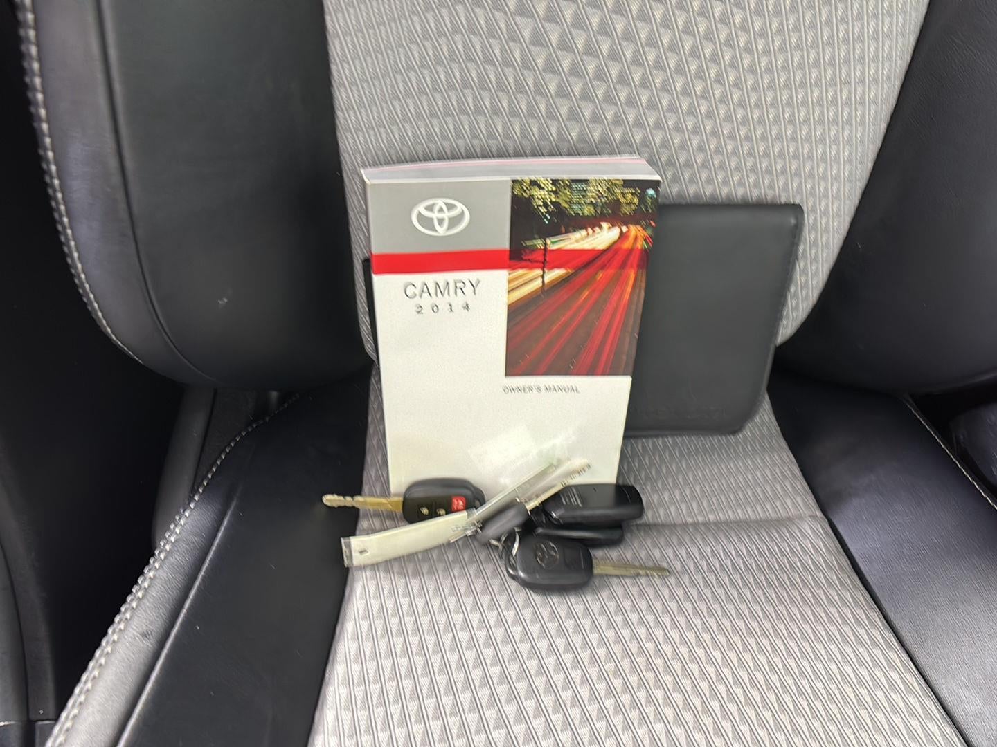 2014 Toyota CAMRY Base