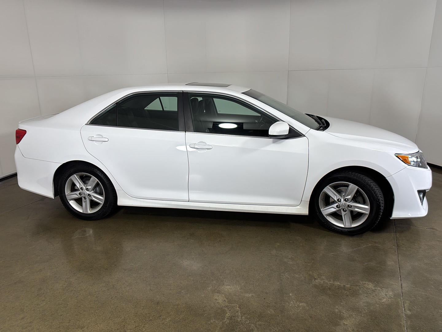 2014 Toyota CAMRY Base