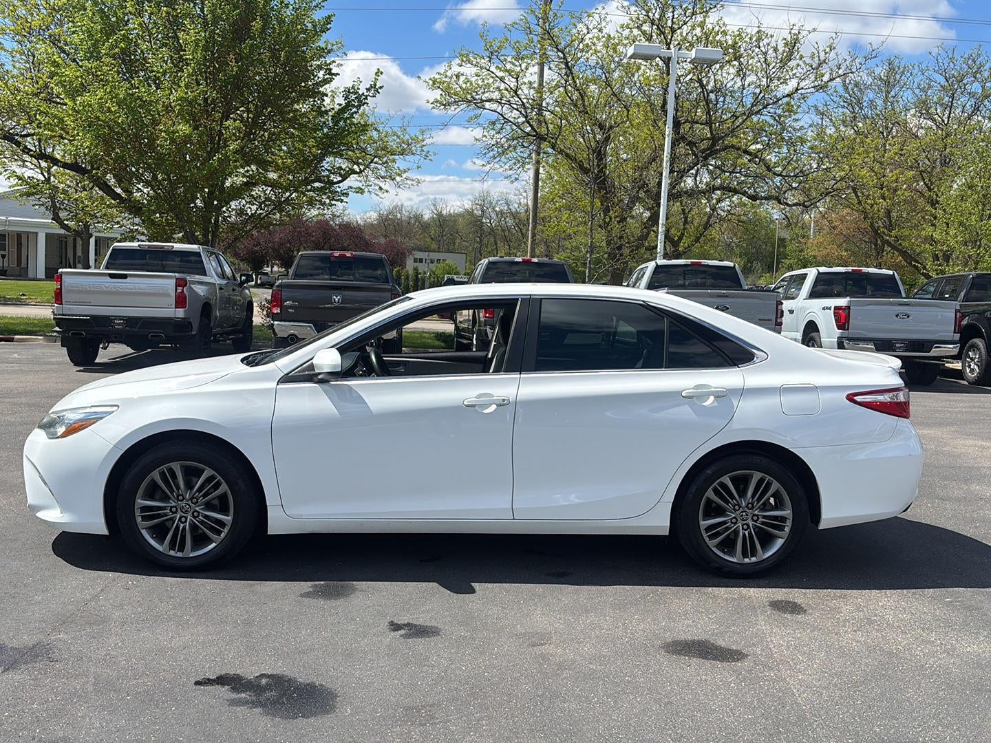 2015 Toyota Camry SE