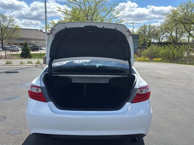 2015 Toyota Camry SE