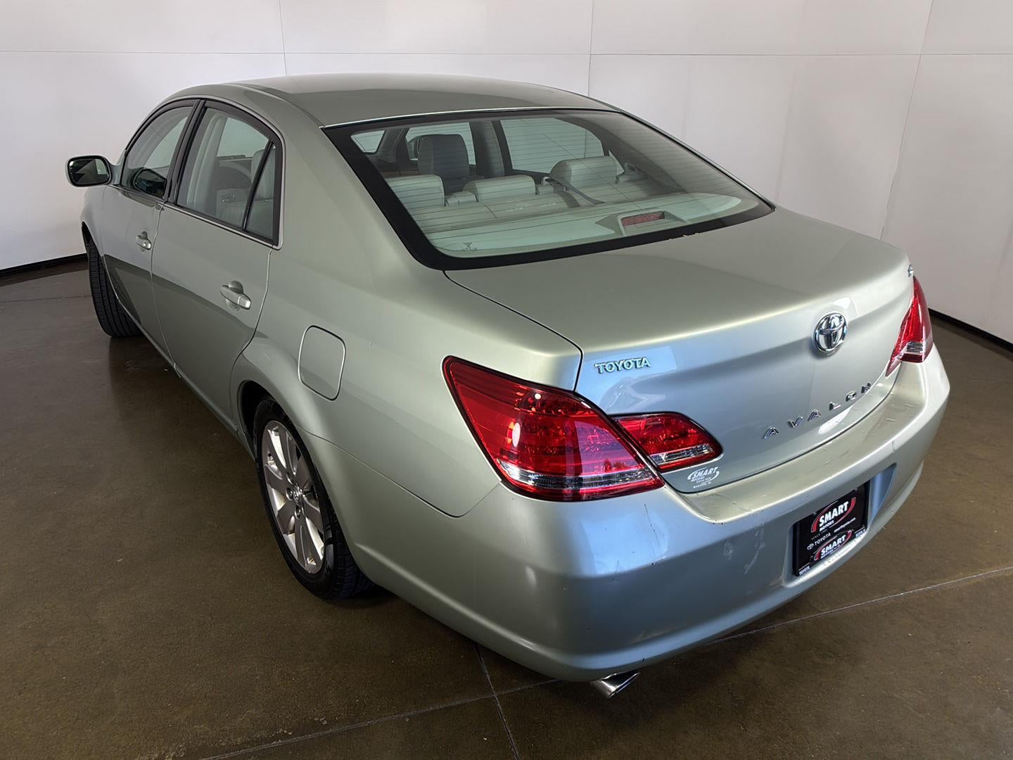 2006 Toyota Avalon XLS