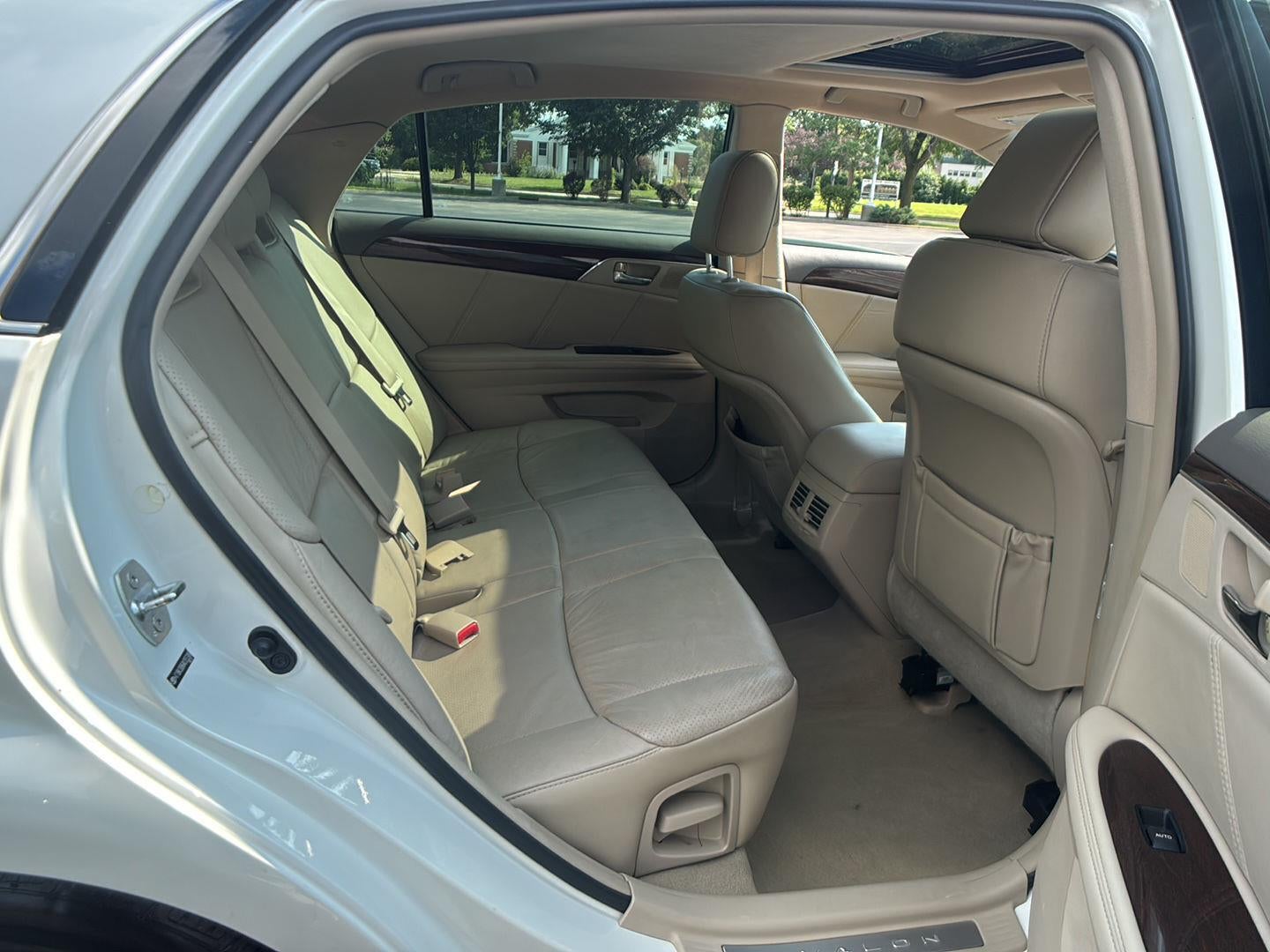 2010 Toyota Avalon Limited