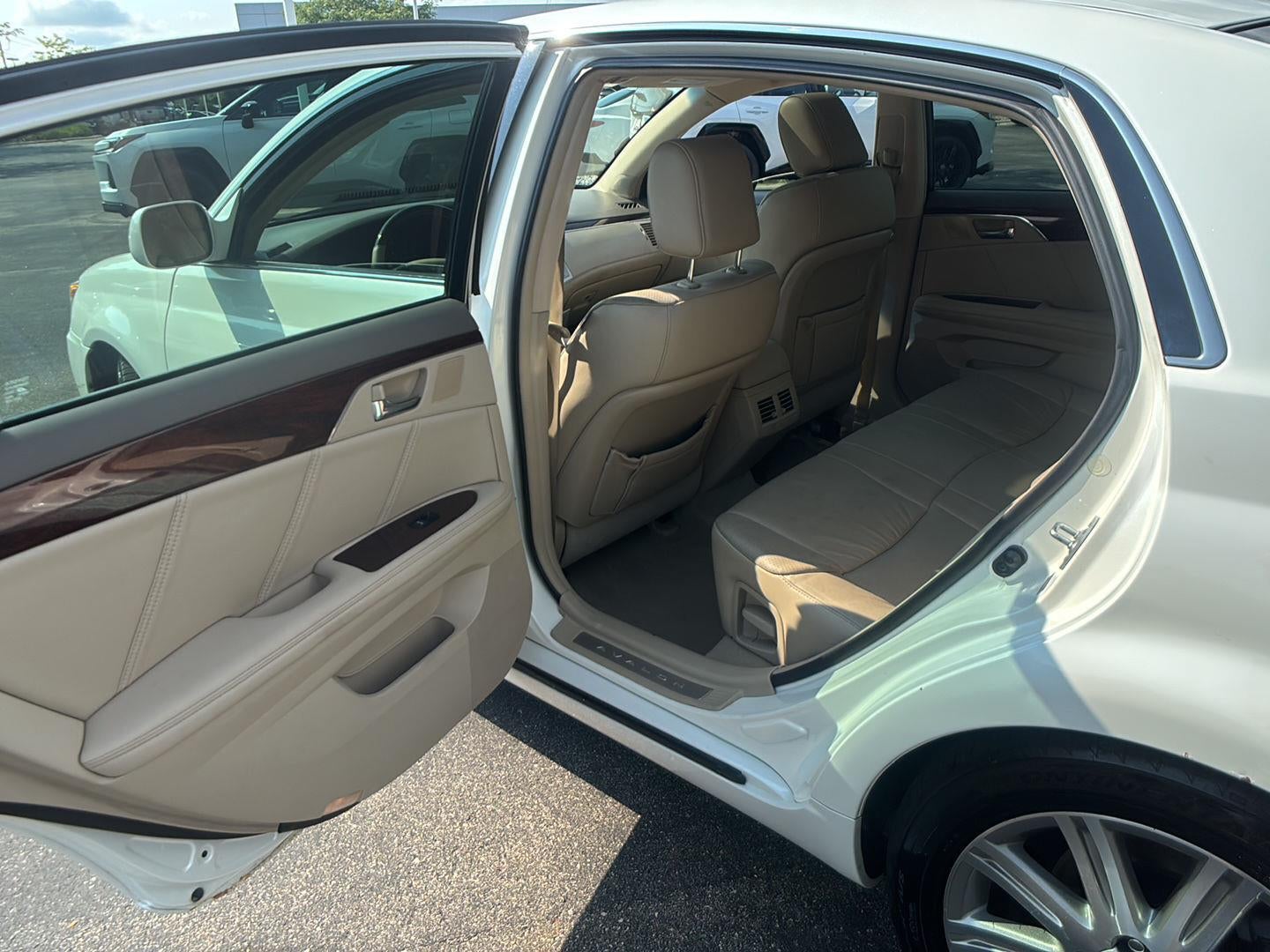 2010 Toyota Avalon Limited
