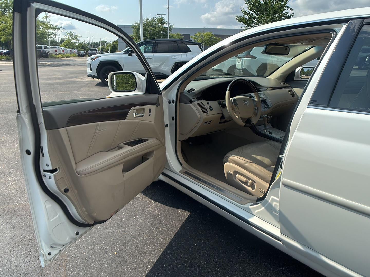 2010 Toyota Avalon Limited