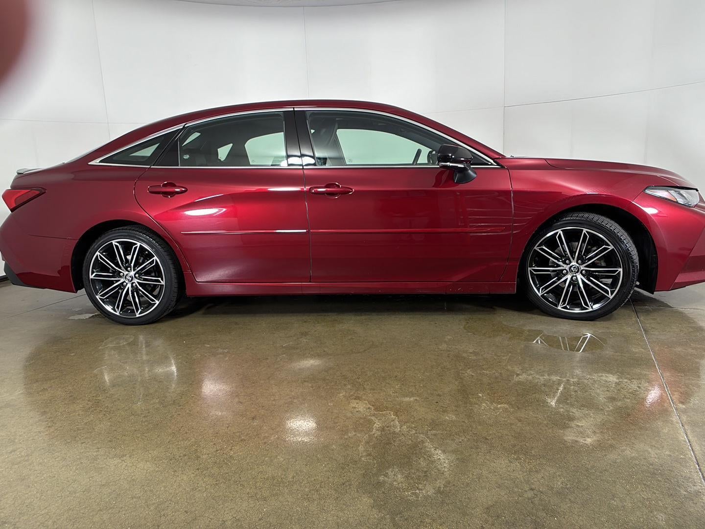 2019 Toyota Avalon Touring