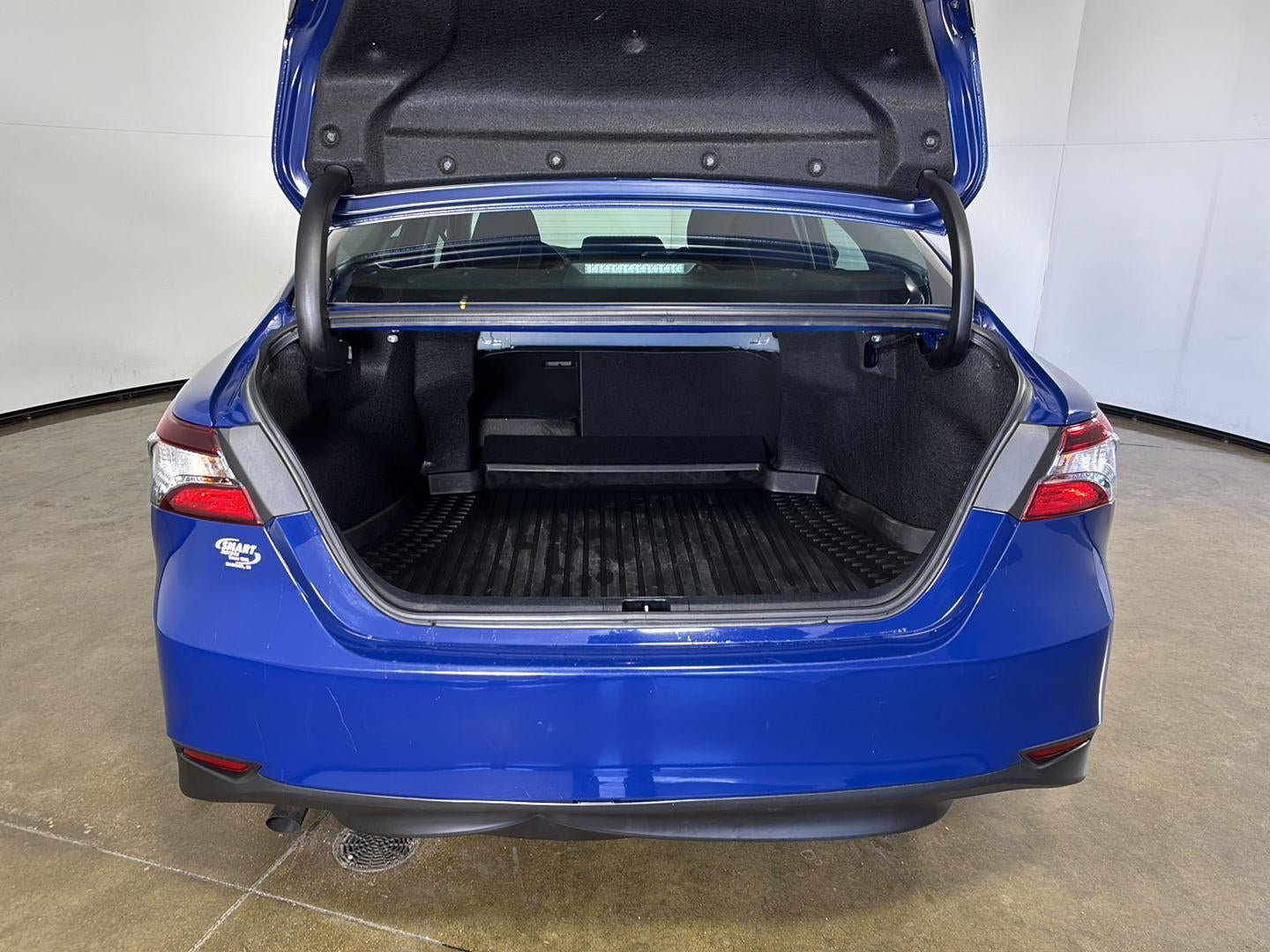 2024 Toyota Camry Hybrid LE