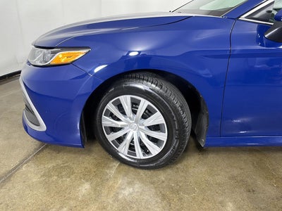 2024 Toyota Camry Hybrid LE