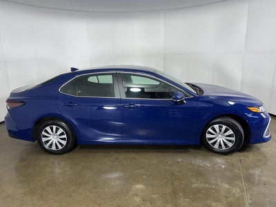 2024 Toyota Camry Hybrid LE