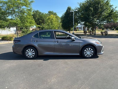 2024 Toyota Camry Hybrid LE