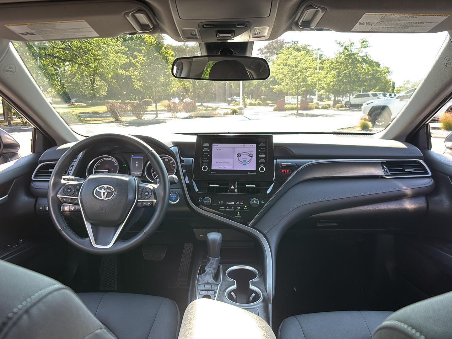 2024 Toyota Camry Hybrid LE