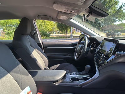 2024 Toyota Camry Hybrid LE