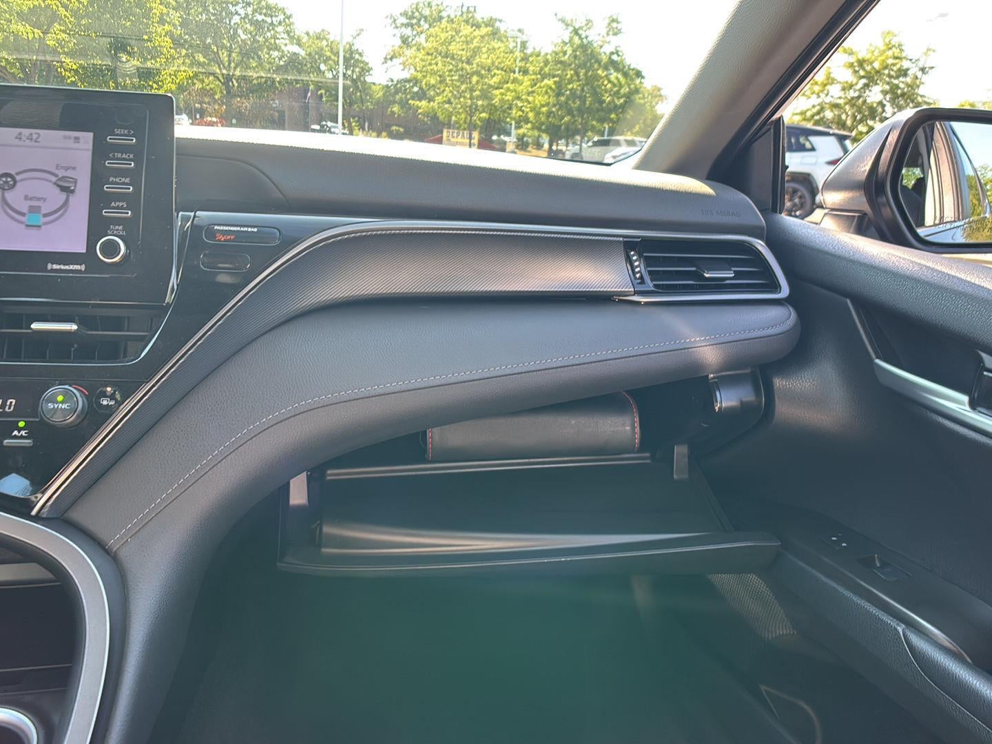 2024 Toyota Camry Hybrid LE