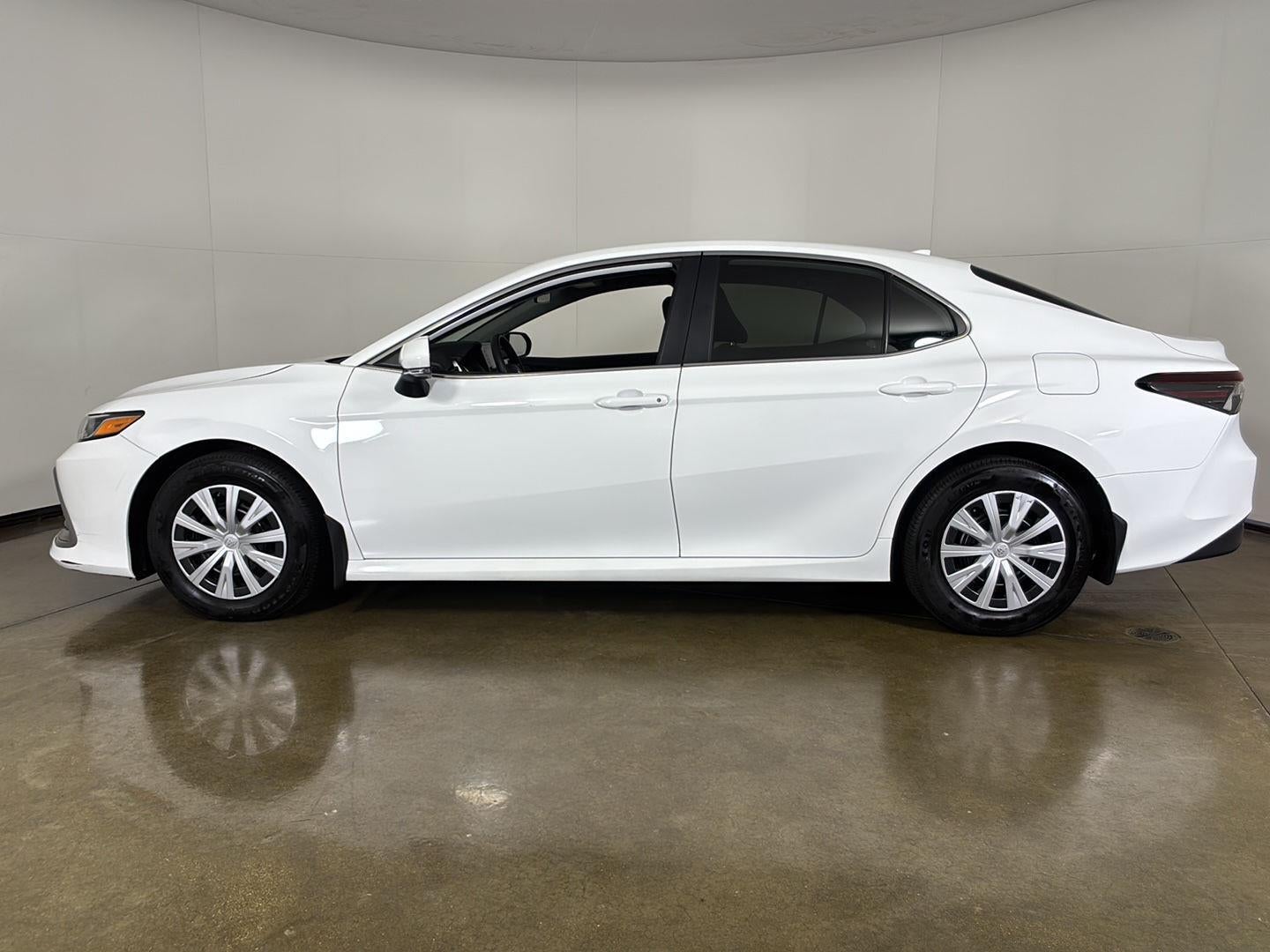 2023 Toyota Camry Hybrid LE