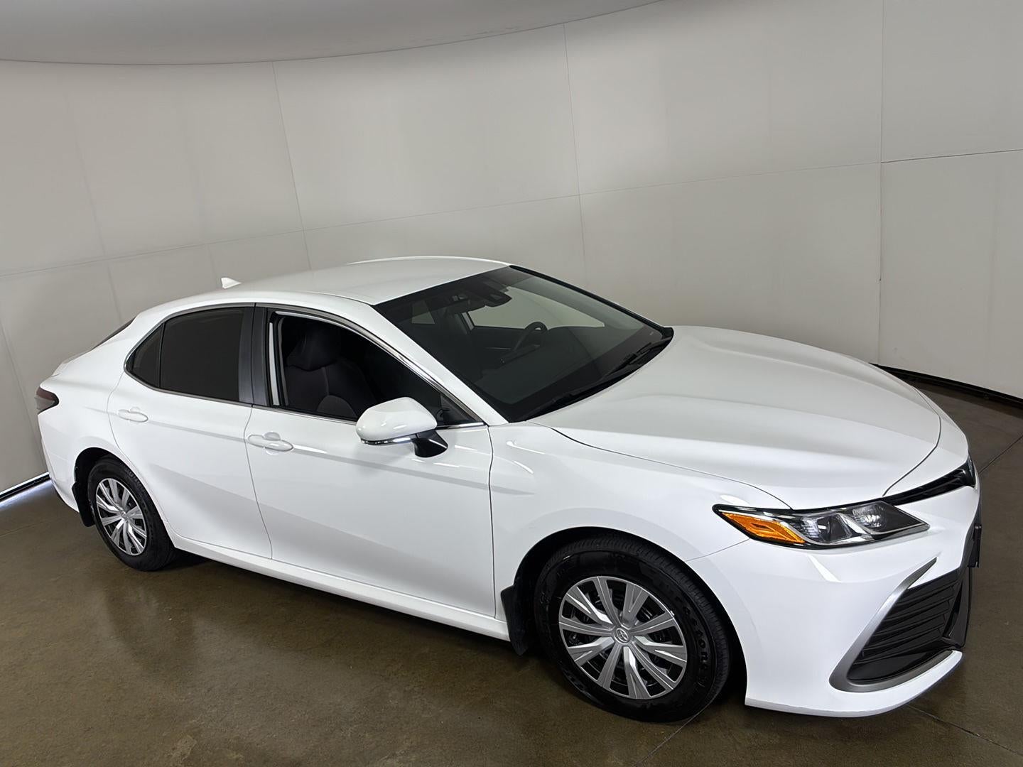 2023 Toyota Camry Hybrid LE