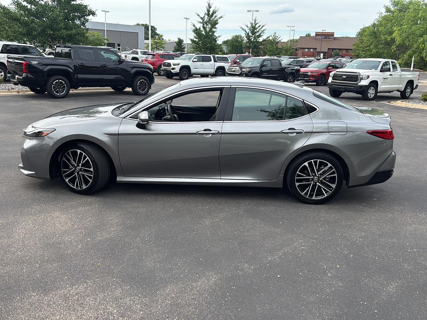 2025 Toyota Camry XLE