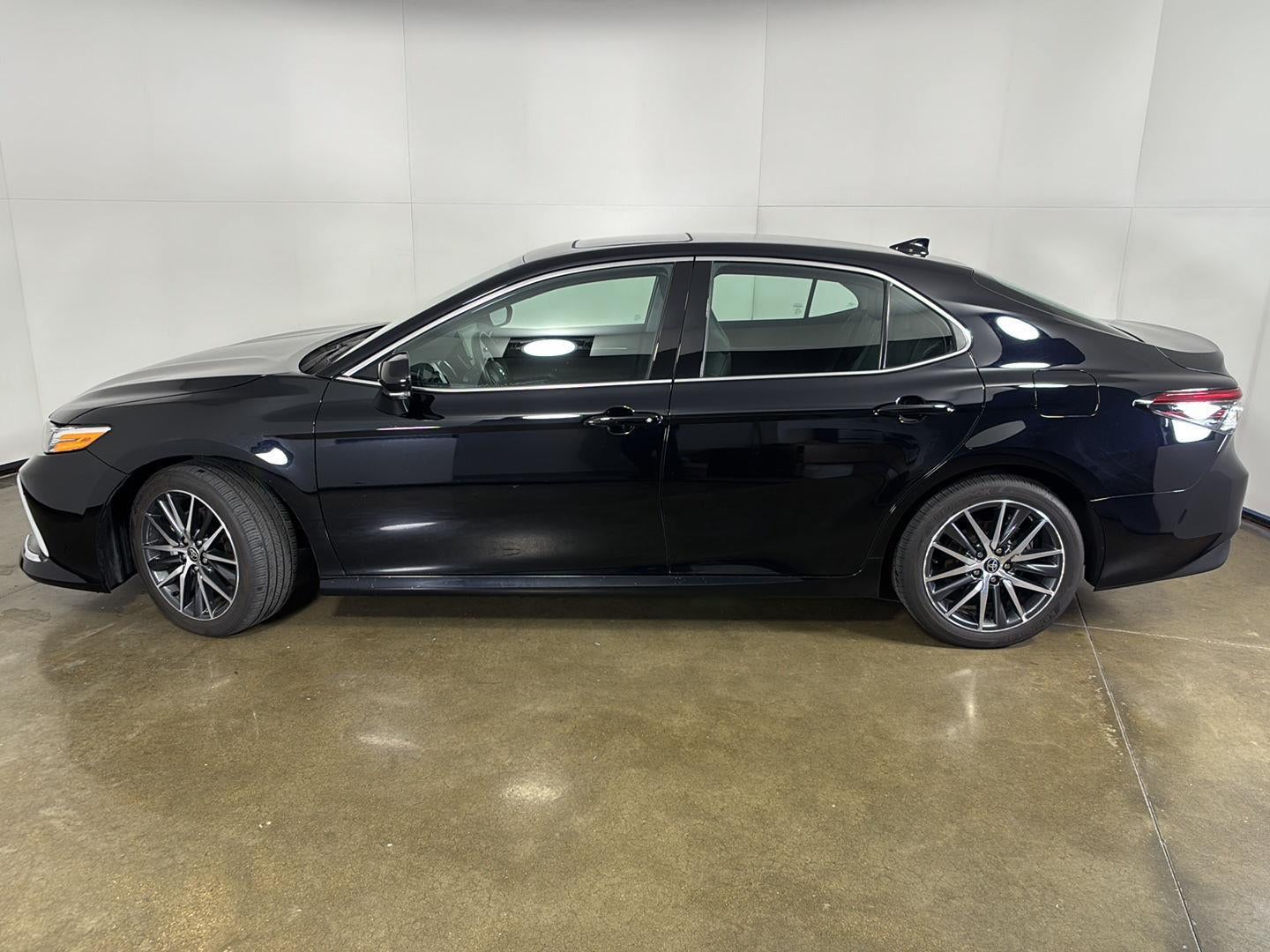 2024 Toyota Camry Hybrid XLE