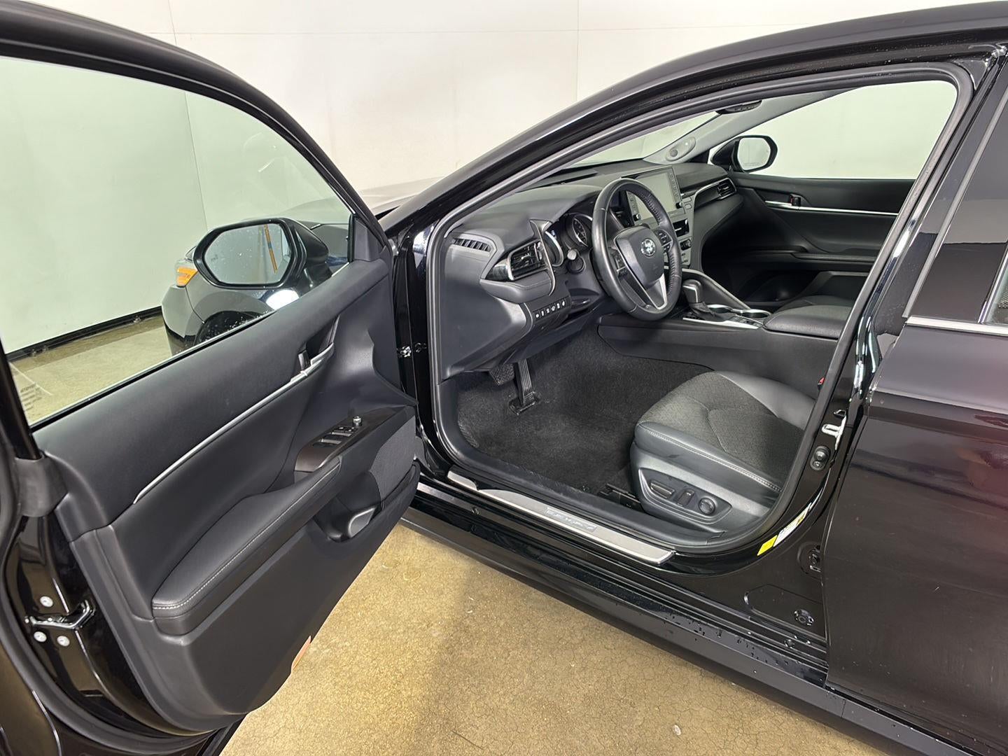 2024 Toyota Camry Hybrid XLE