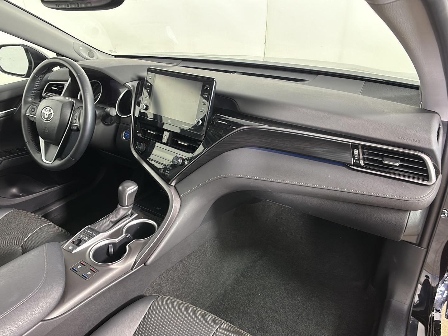 2024 Toyota Camry Hybrid XLE