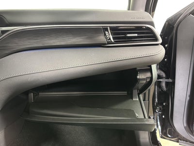 2024 Toyota Camry Hybrid XLE