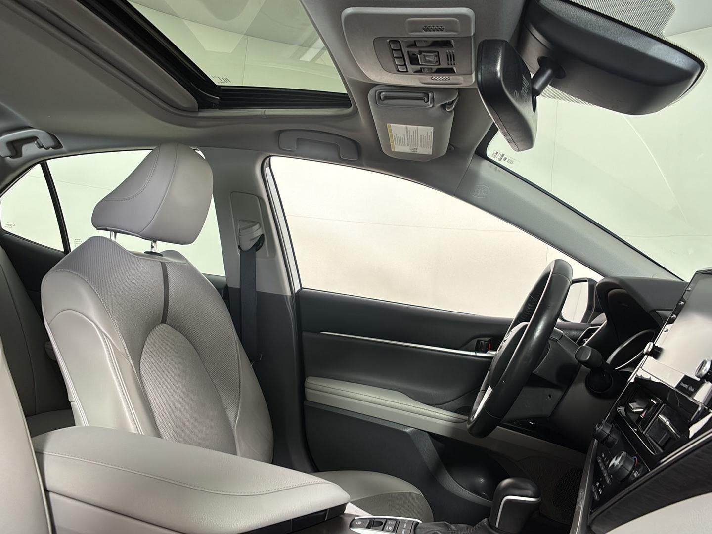 2022 Toyota Camry Hybrid XLE