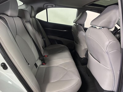 2022 Toyota Camry Hybrid XLE