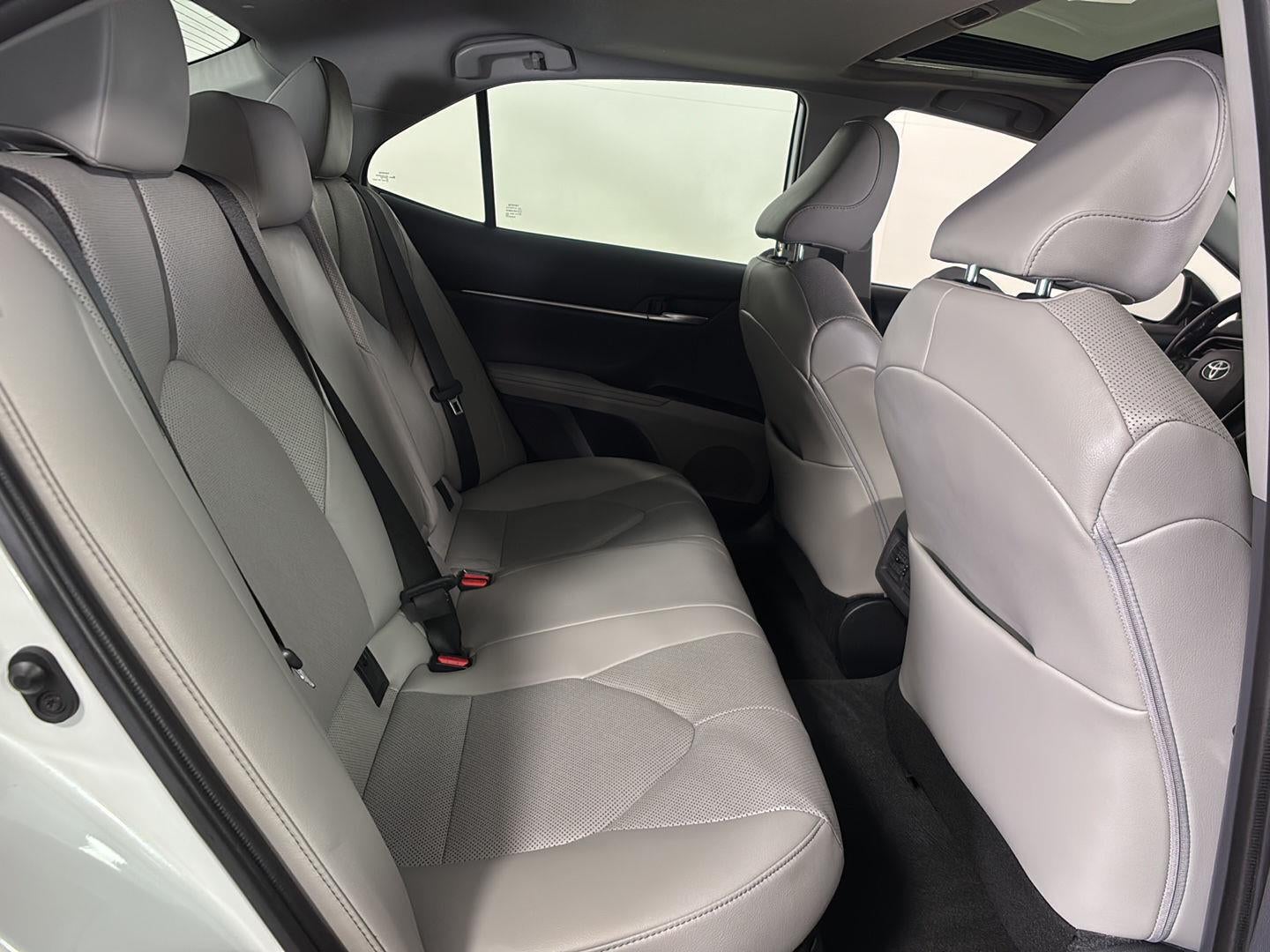 2022 Toyota Camry Hybrid XLE