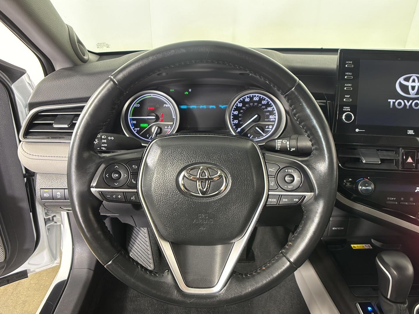 2022 Toyota Camry Hybrid XLE