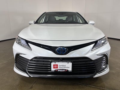 2022 Toyota Camry Hybrid XLE